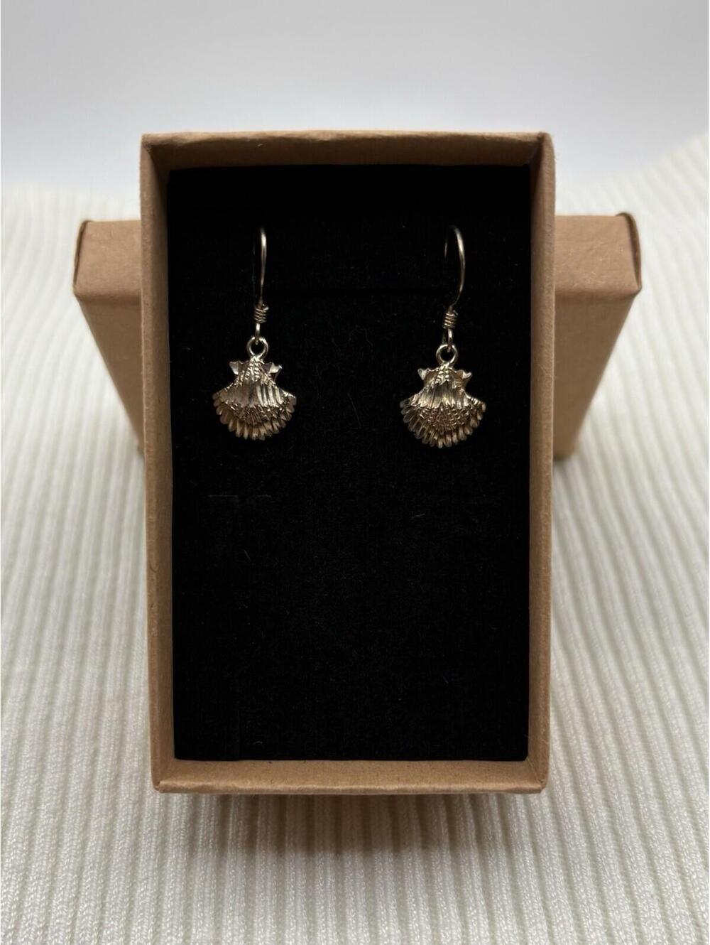 925 Sterling Silver Scallop Shell Dangle Earrings Fish Hook